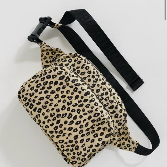BAGGU Honey Leopard Fanny Pack Crossbody - NWT - Picture 1 of 2